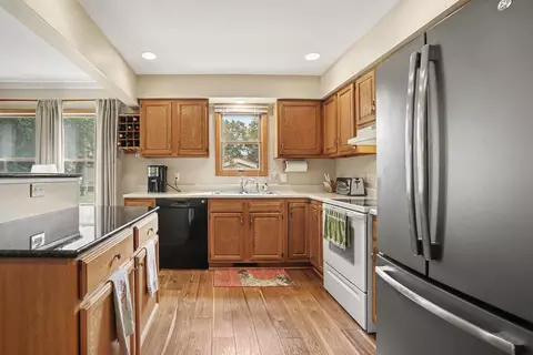 Kitchen - 56695 Chippewa Dr, Three Rivers, MI 49093 photo 1 of 1