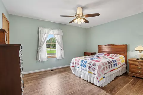 Bedroom - 56695 Chippewa Dr, Three Rivers, MI 49093 photo 1 of 2