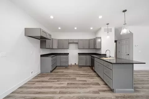 Kitchen - 1823 N Sutton Rd, Jackson, MI 49202 photo 2 of 3