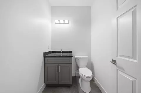 Bath - 1823 N Sutton Rd, Jackson, MI 49202 photo 3 of 4