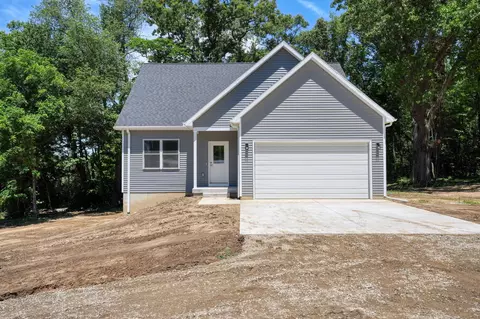 Exterior - 1823 N Sutton Rd, Jackson, MI 49202 photo 2 of 10