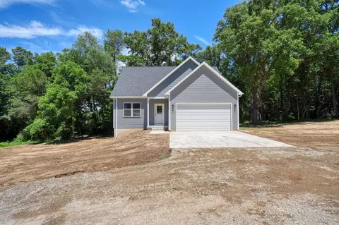 Exterior - 1823 N Sutton Rd, Jackson, MI 49202 photo 10 of 10