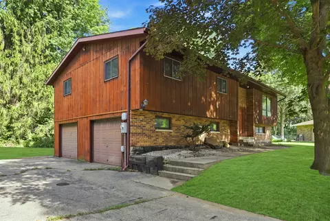 6336 Sycamore, Coloma, MI 49038