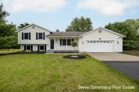 12770 Macclain Ct NE, Cedar Springs, MI 49319