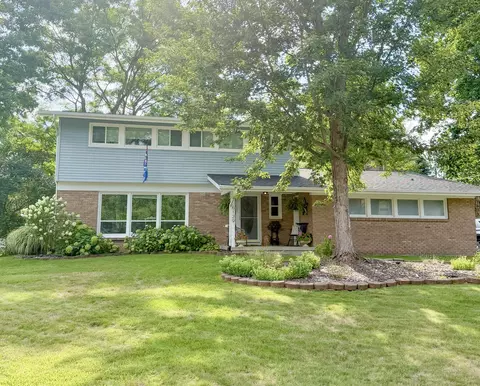 6129 NE Meadowlark St NE, Rockford, MI 49341