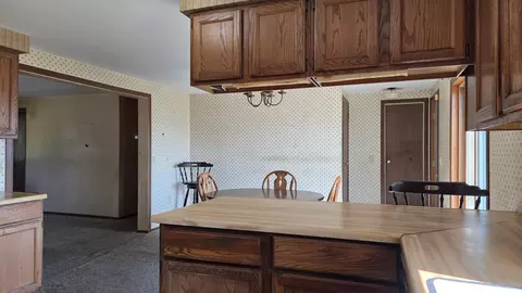 Kitchen - 4545 S Rolland Rd, Blanchard, MI 49310 photo 2 of 3