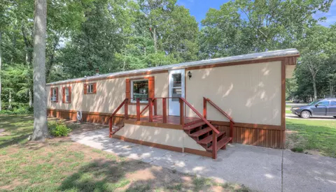 13618 Silverbrook Dr, Grand Haven, MI 49417