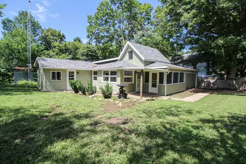 58552 Prairie St, Cassopolis, MI 49031