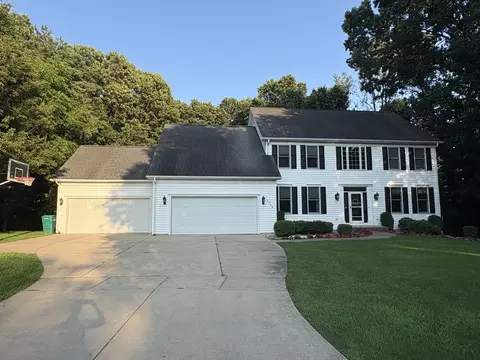 6498 Pepperidge Cir, Portage, MI 49024