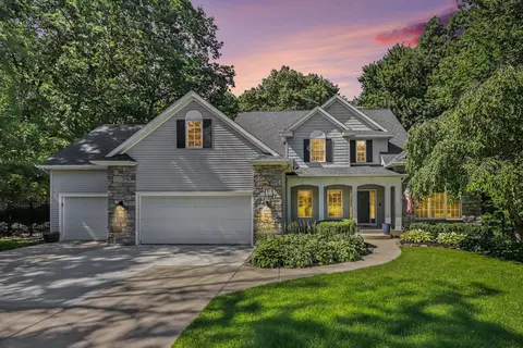 6390 Shugarbush Trl, Kalamazoo, MI 49009