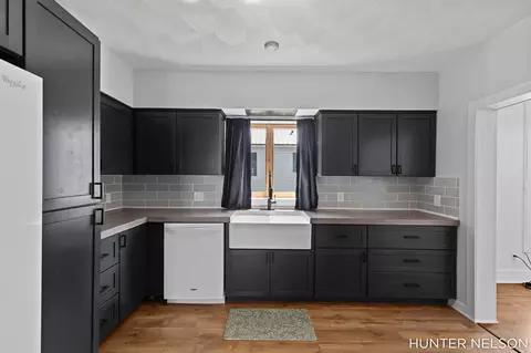 Kitchen - 48 Arthur St, Grant, MI 49327 photo 1 of 3
