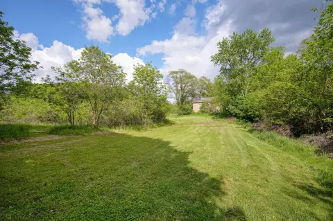 Exterior - 2515 Cooper St, Jackson, MI 49201 photo 11 of 17