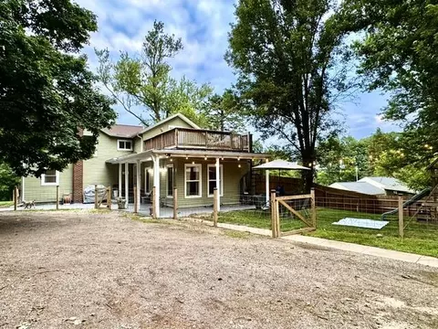 Exterior - 2515 Cooper St, Jackson, MI 49201 photo 6 of 17