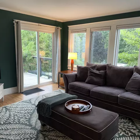 Living - 205 E Savidge St, Spring Lake, MI 49456 photo 4 of 5
