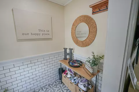Entry Way - 545 N Hemlock St, Evart, MI 49631 photo 1 of 6