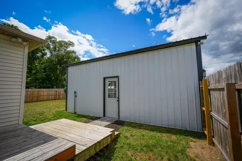 Exterior - 545 N Hemlock St, Evart, MI 49631 photo 11 of 22