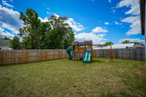 Exterior - 545 N Hemlock St, Evart, MI 49631 photo 12 of 22