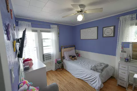 Bedroom - 545 N Hemlock St, Evart, MI 49631 photo 4 of 9