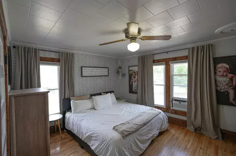 Bedroom - 545 N Hemlock St, Evart, MI 49631 photo 6 of 9