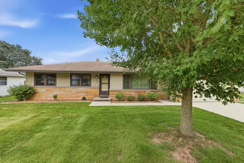2320 Tamrack St, Kalamazoo, MI 49006
