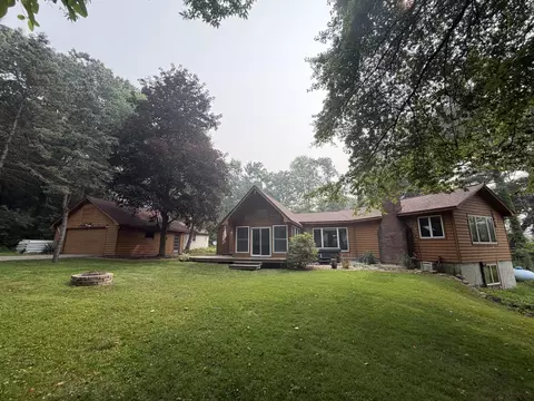8621 Shirley Ct, Portage, MI 49024