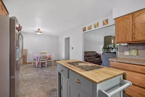 Kitchen - 10031 Hastings Rd, Jackson, MI 49201 photo 5 of 5