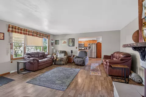 Living - 10031 Hastings Rd, Jackson, MI 49201 photo 3 of 3