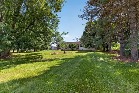 Exterior - 10031 Hastings Rd, Jackson, MI 49201 photo 7 of 12