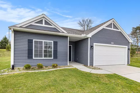 945 Ridgetop Cir, Kalamazoo, MI 49009