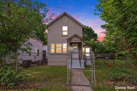 691 E Isabella Ave, Muskegon, MI 49442