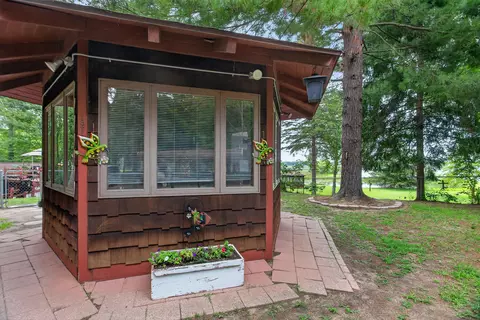 Exterior - 1916 Ackerson Lake Rd, Jackson, MI 49201 photo 17 of 28
