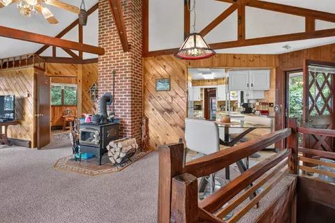 Entry Way - 1916 Ackerson Lake Rd, Jackson, MI 49201 photo 2 of 2