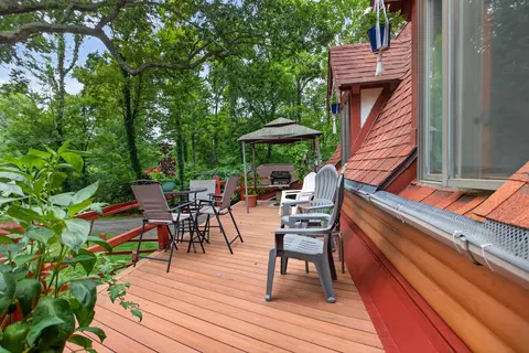 Exterior - 1916 Ackerson Lake Rd, Jackson, MI 49201 photo 14 of 28