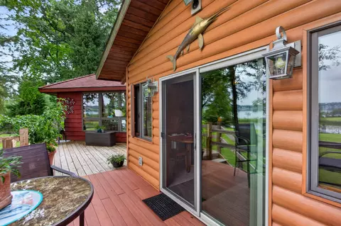 Exterior - 1916 Ackerson Lake Rd, Jackson, MI 49201 photo 9 of 28