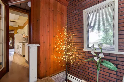 Entry Way - 1916 Ackerson Lake Rd, Jackson, MI 49201 photo 1 of 2