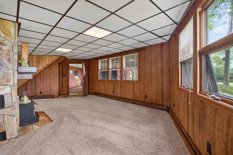 Living - 1916 Ackerson Lake Rd, Jackson, MI 49201 photo 4 of 4