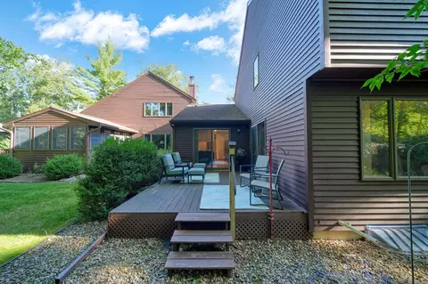 Exterior - 1852 Wedgefield, Jackson, MI 49201 photo 5 of 7