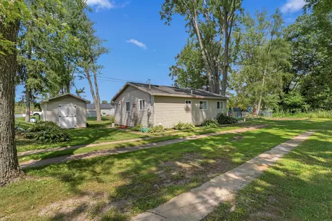 Exterior - 5343 Beverly Dr, Reading, MI 49274 photo 4 of 12