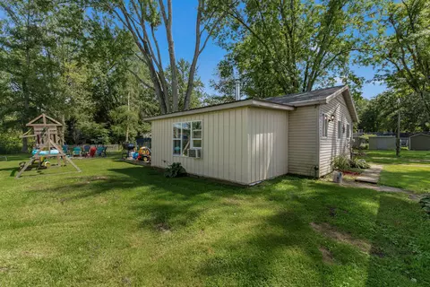 Exterior - 5343 Beverly Dr, Reading, MI 49274 photo 10 of 12