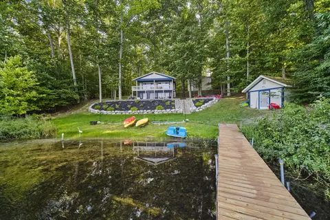 6318 E Interlochen Rd, Fountain, MI 49410