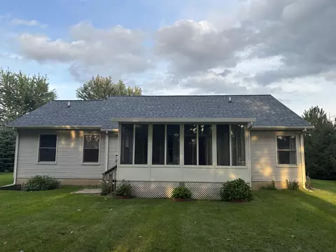 Exterior - 1318 Catsyl Rd, Jackson, MI 49203 photo 3 of 5