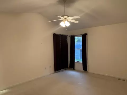Bedroom - 1318 Catsyl Rd, Jackson, MI 49203 photo 2 of 3
