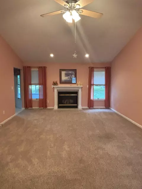 Living - 1318 Catsyl Rd, Jackson, MI 49203 photo 1 of 2