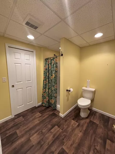 Bath - 1318 Catsyl Rd, Jackson, MI 49203 photo 1 of 3
