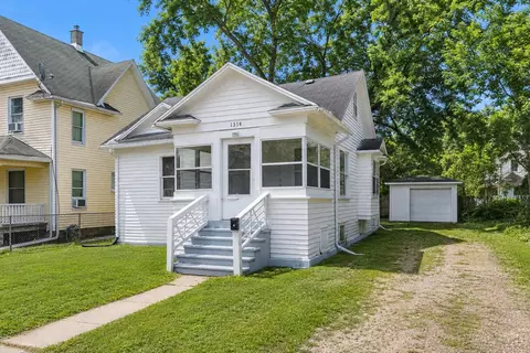 1314 Clinton Ave, Kalamazoo, MI 49001
