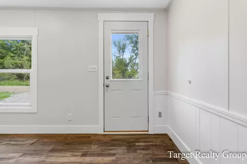 Entry Way - 5516 Bartonville Rd, Belding, MI 48809 photo 1 of 1