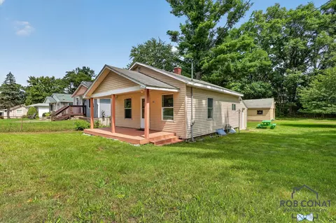 1662 Bristol Ave NW, Grand Rapids, MI 49504
