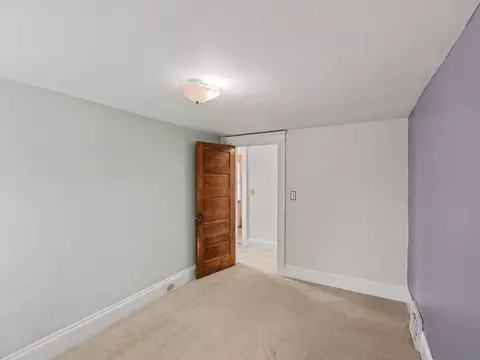 Bedroom - 722 Webb St, Jackson, MI 49202 photo 3 of 7