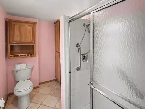 Bath - 722 Webb St, Jackson, MI 49202 photo 1 of 1