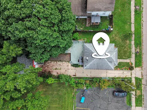 View/Area - 722 Webb St, Jackson, MI 49202 photo 2 of 3
